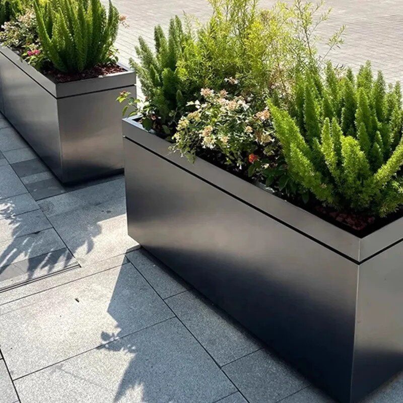 Buiten plantenbakken van smeed - Outdoor Furniture In Store recensie en prijs